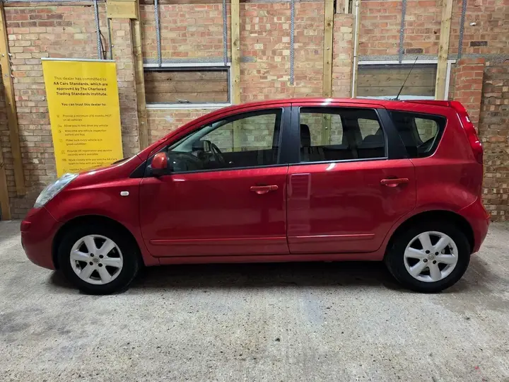 Nissan Note 2008 photo 4