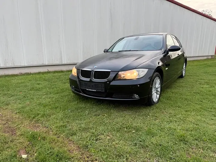 BMW 318I