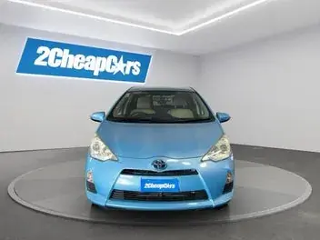 Toyota Aqua 2012 photo 3