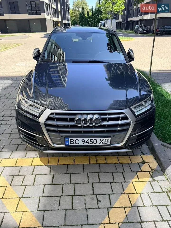 Audi Q5 2019 photo 2