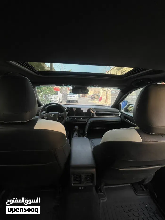 Toyota Camry 2025 photo 2