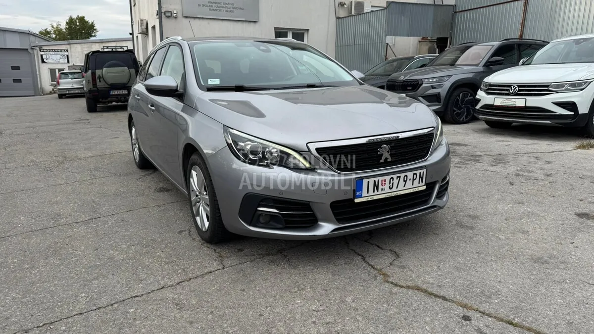Peugeot 308 2018 photo 3