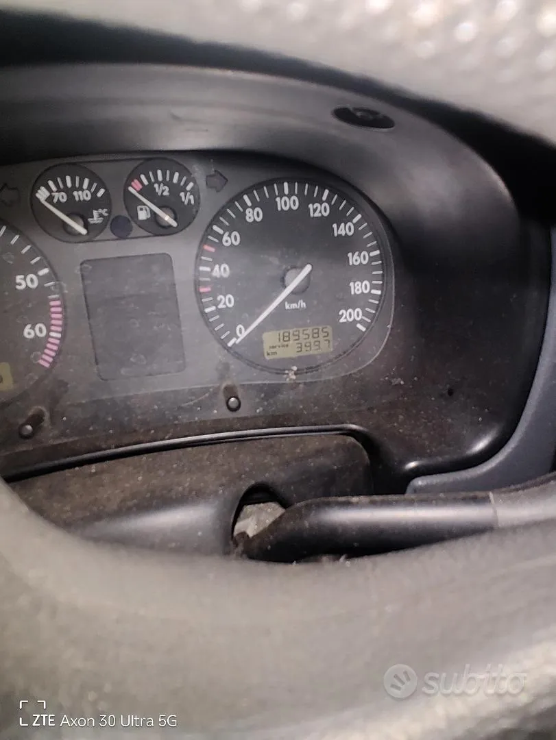 Volkswagen Polo 1998 photo 5