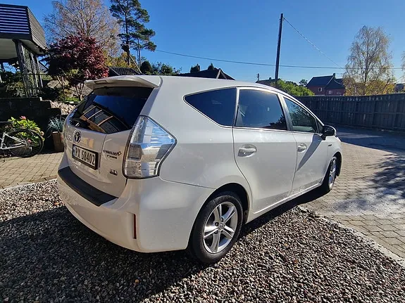 Toyota Prius 2013 photo 4