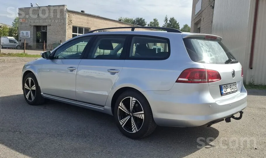 Volkswagen Passat 2011 photo 4