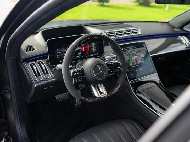 Mercedes-Benz S-Class 2024 photo 3