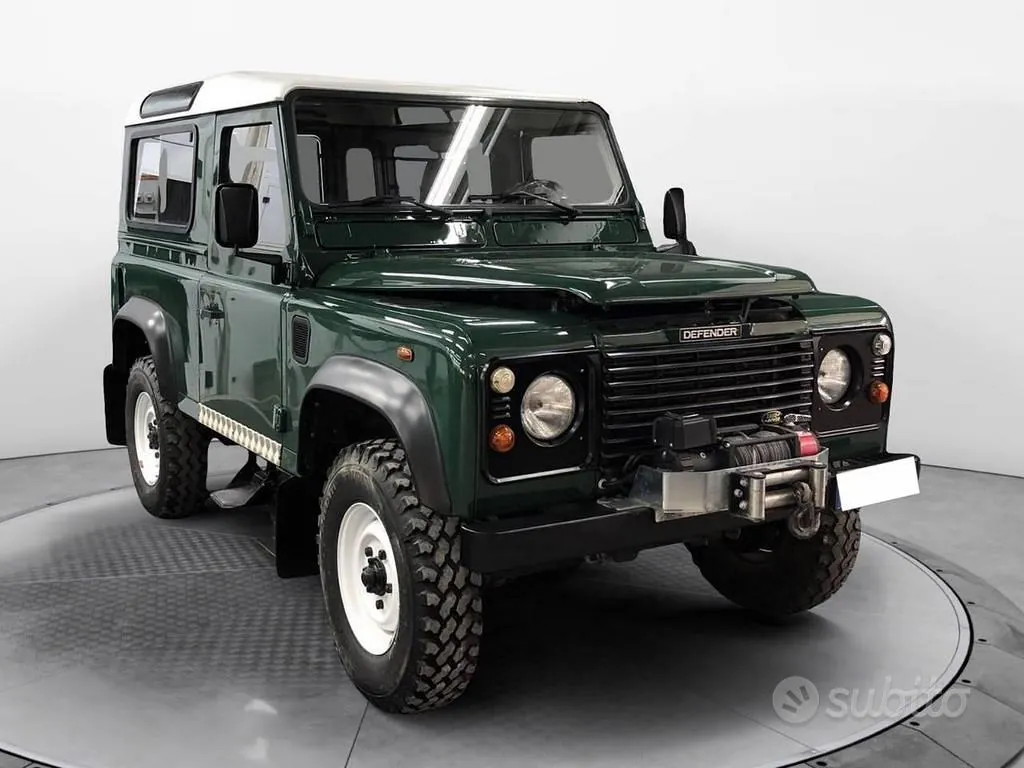 Land Rover Defender 2005 photo 2