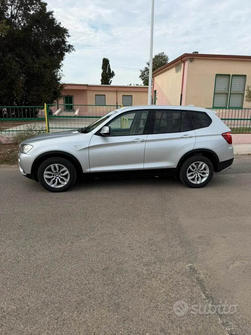 BMW X3 2012 photo 4