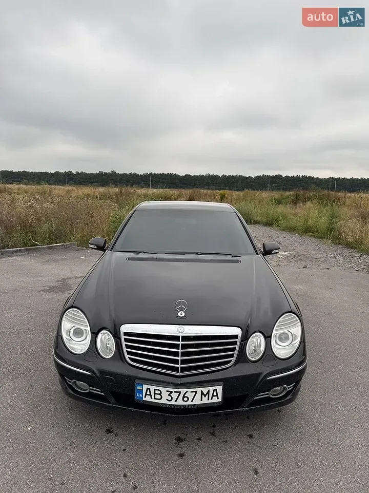 Mercedes-Benz E-Class 2008 photo 3