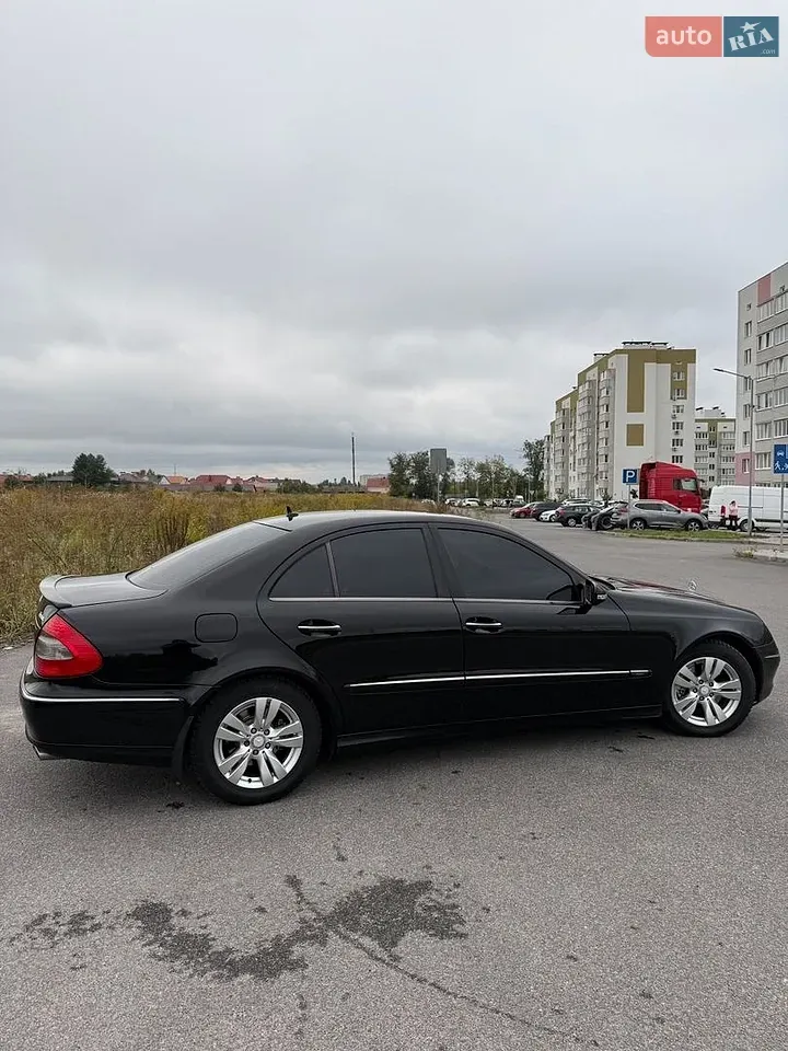 Mercedes-Benz E-Class 2008 photo 4