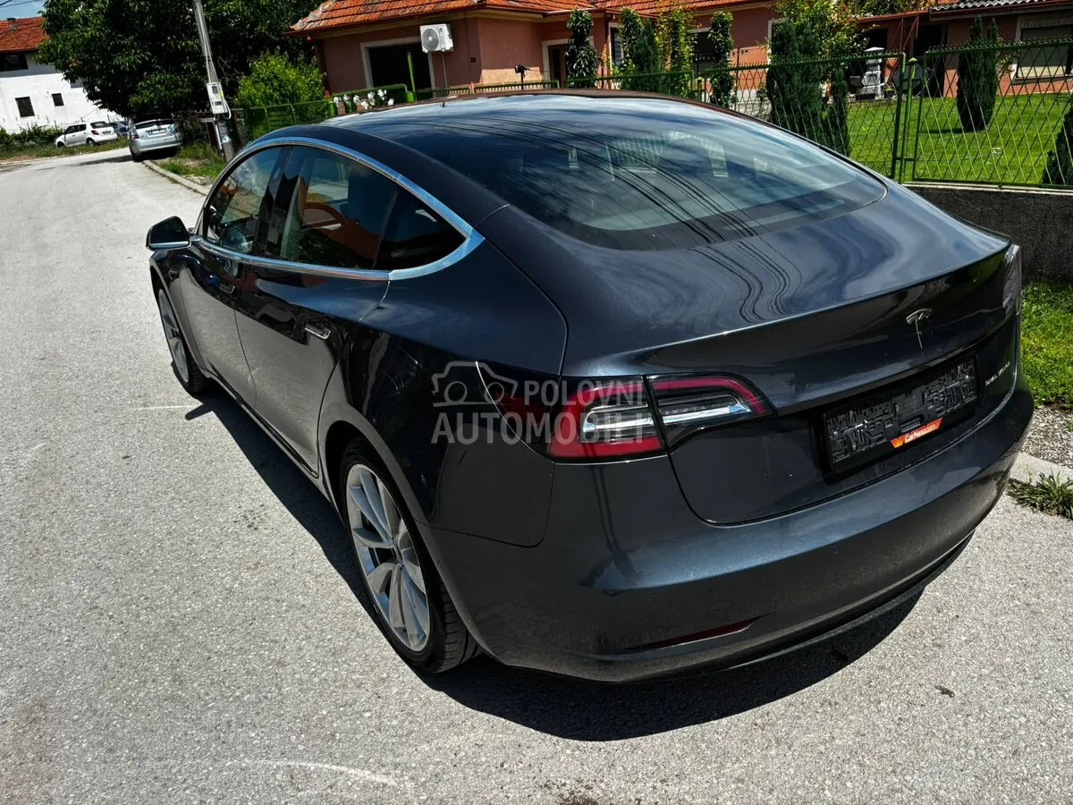 Tesla Model 3 2019 photo 4