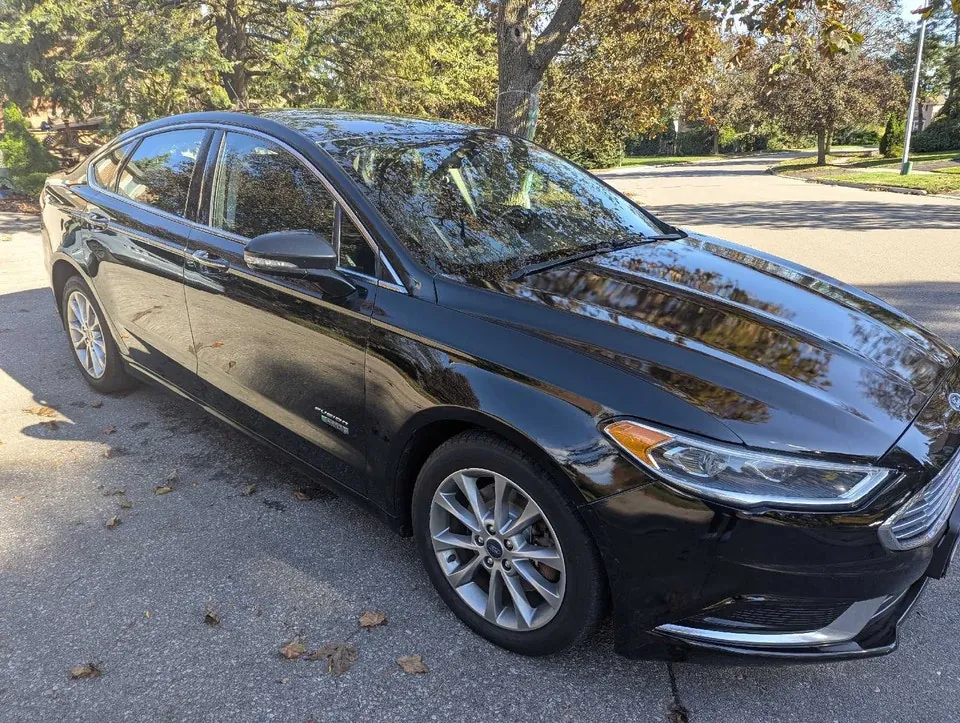 Ford Fusion 2018 photo 2