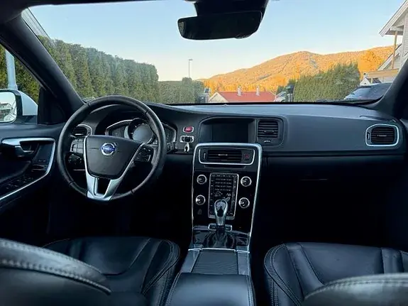 Volvo V60 2017 photo 3