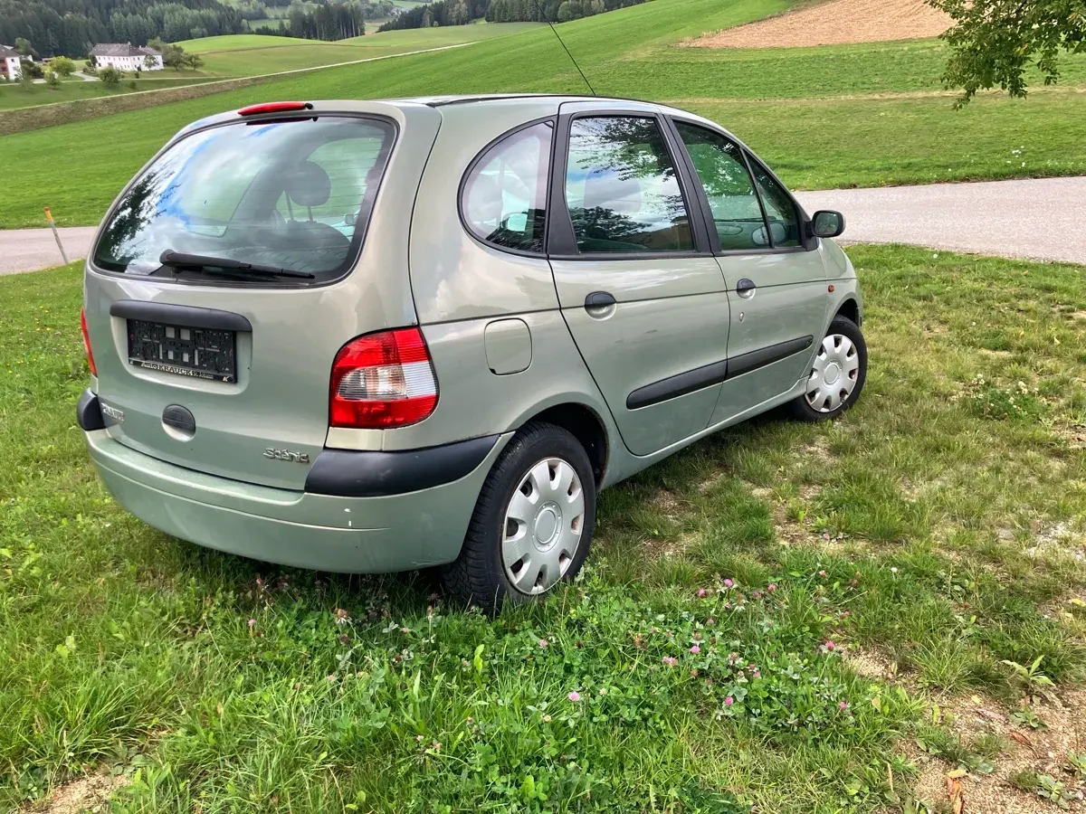 Renault Scenic 2001 photo 2