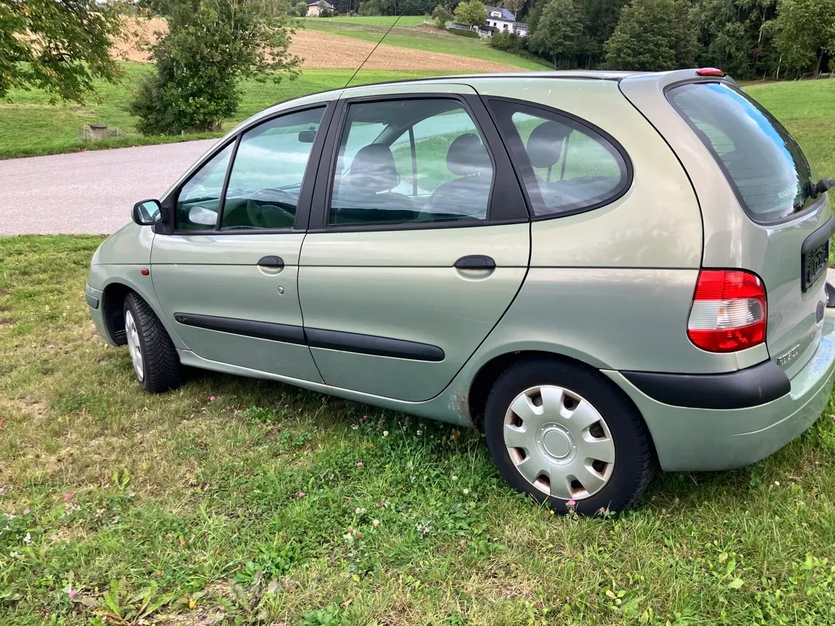 Renault Scenic 2001 photo 3