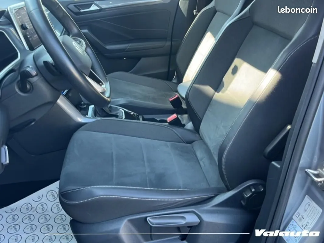 Volkswagen T-Roc 2023 photo 5