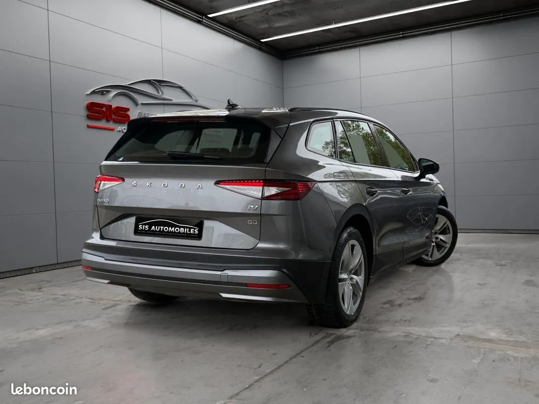 Skoda Enyaq 2023 photo 3