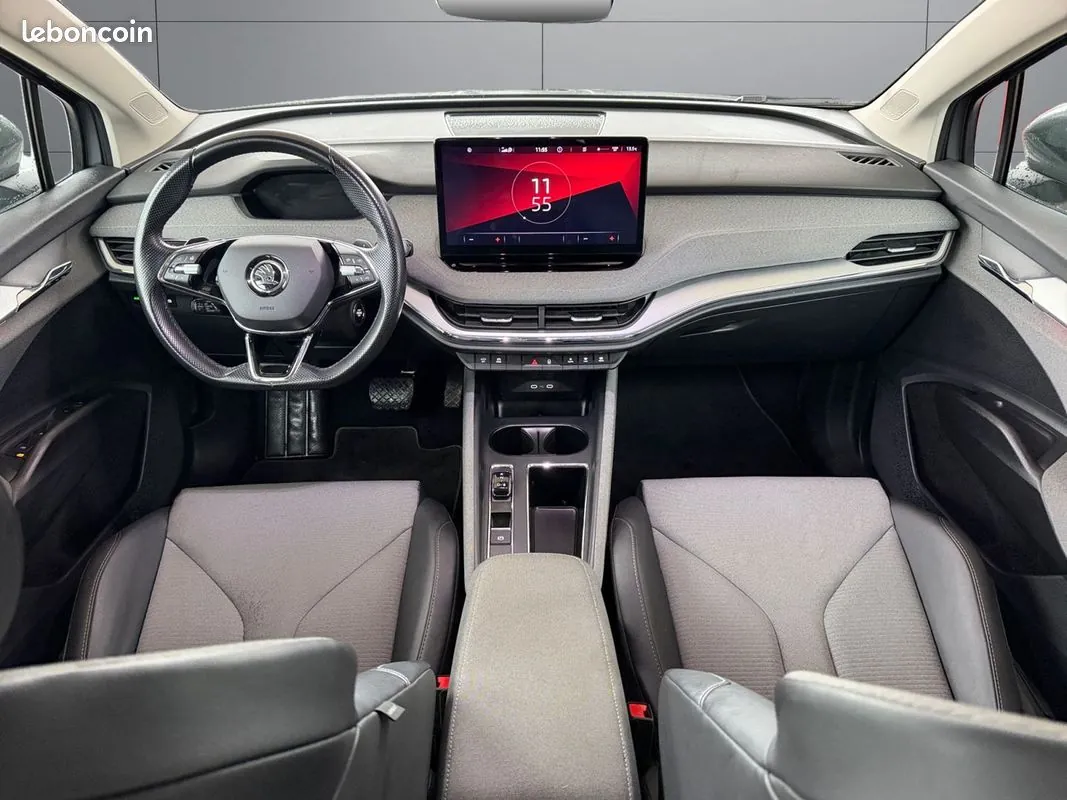 Skoda Enyaq 2023 photo 2