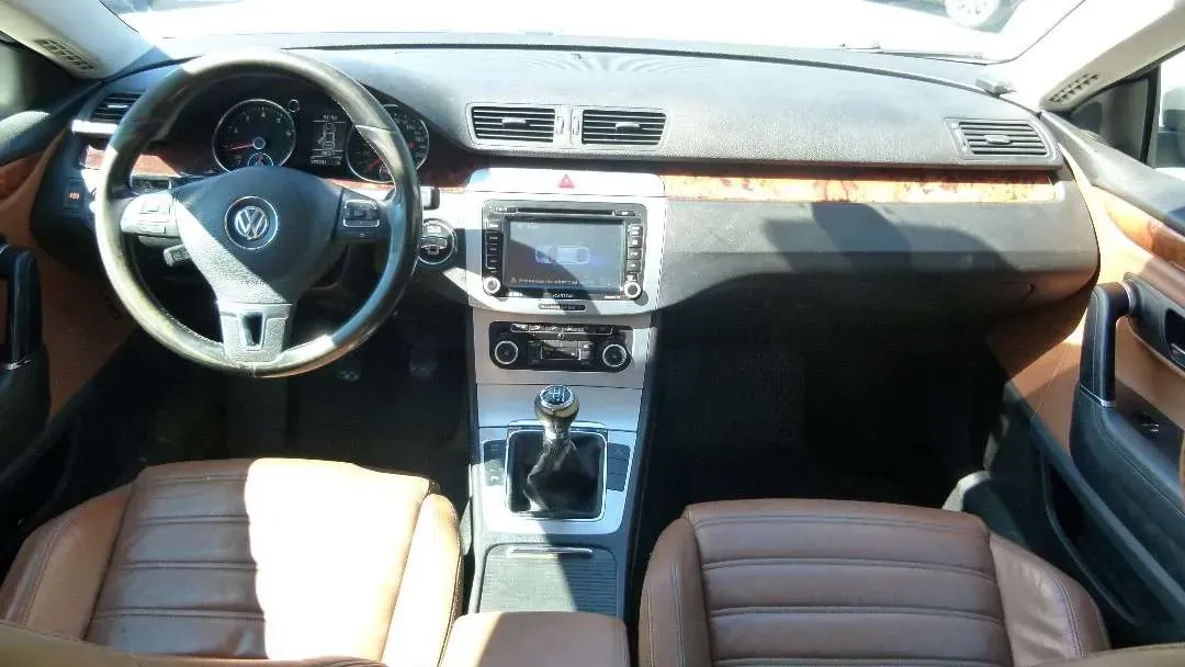 Volkswagen Passat Cc 2009 photo 2