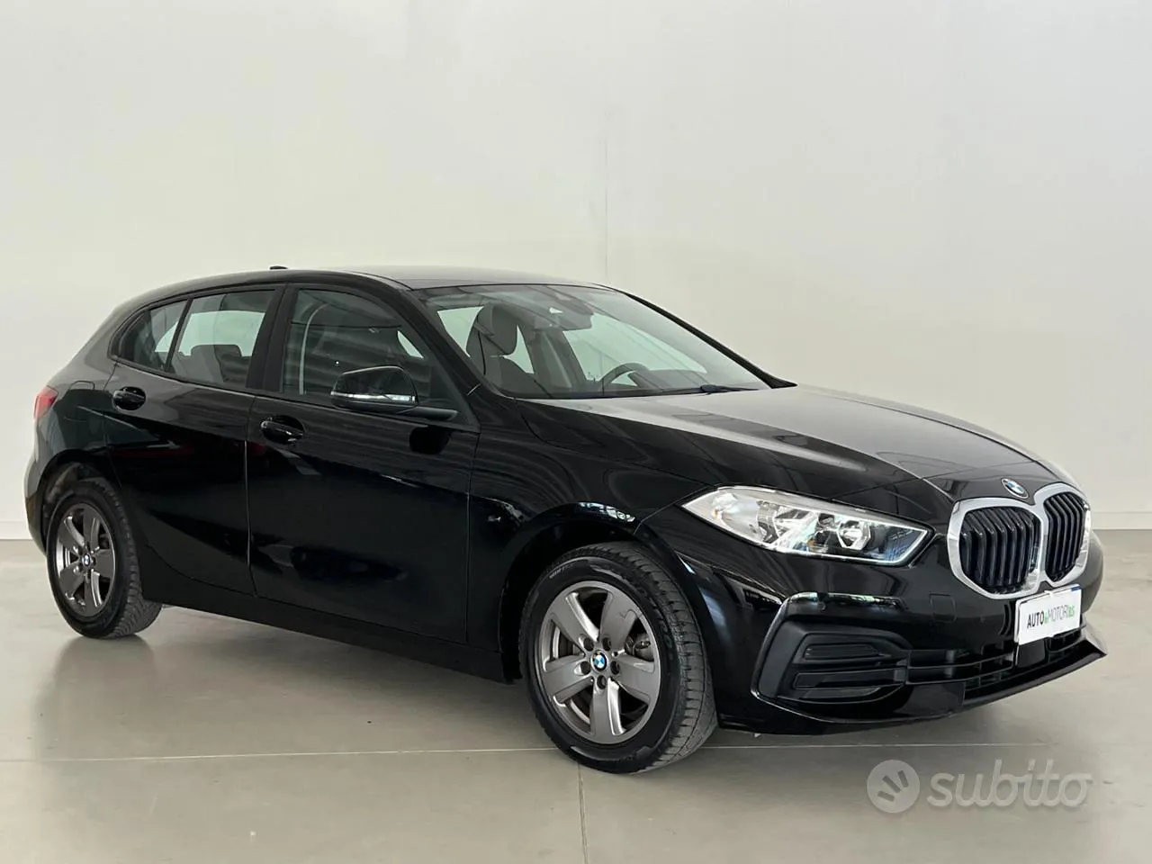 BMW 118I 2019 photo 3
