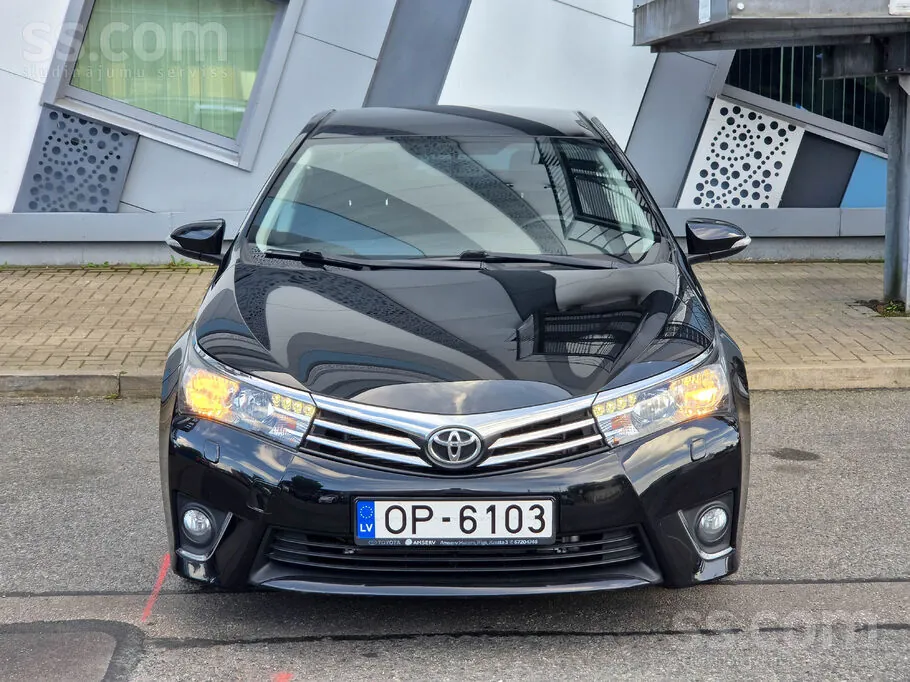 Toyota Corolla 2015 photo 2