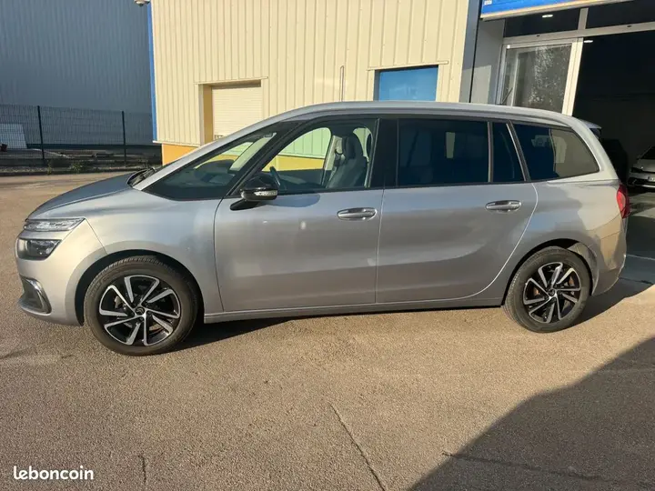 Citroen C4 Spacetourer 2022 photo 2