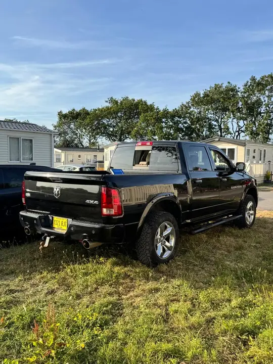 Dodge Ram 1500 Laramie 2011 photo 5