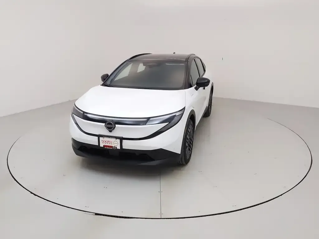 Nissan Leaf 2026 photo 3