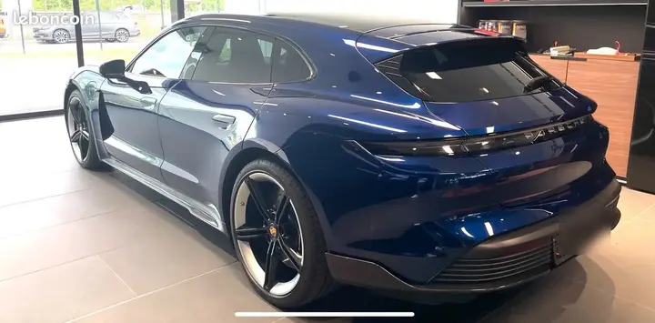 Porsche Taycan 2022 photo 2