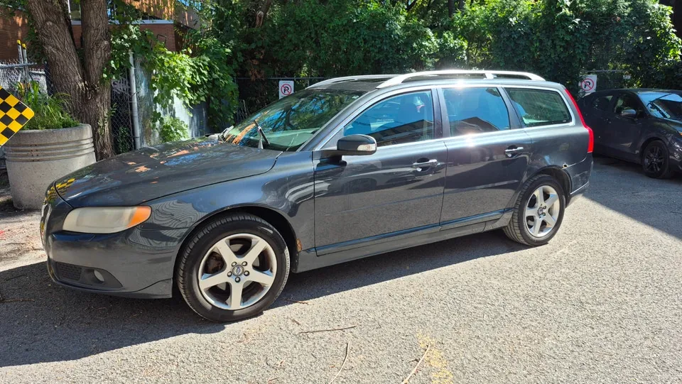 Volvo V70 2009 photo 4