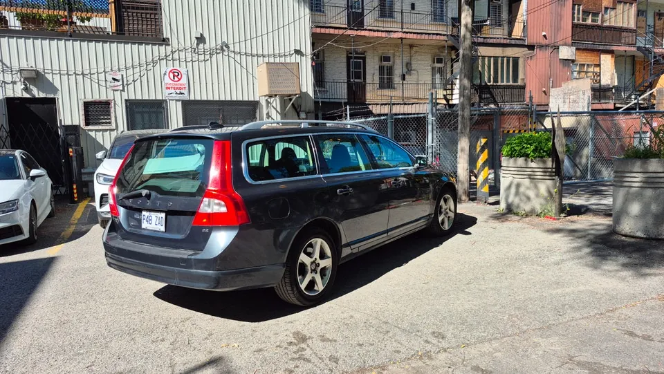 Volvo V70 2009 photo 3