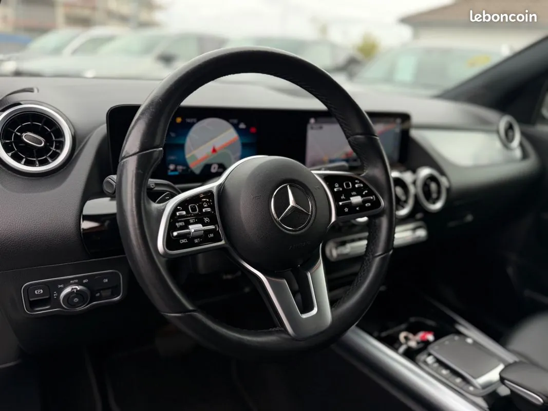 Mercedes-Benz Gla 2023 photo 5