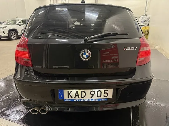 BMW 120I 2010 photo 4