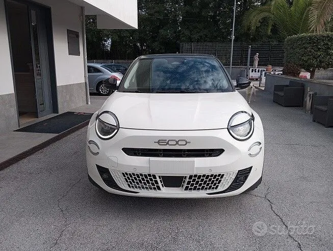 Fiat 600 2023 photo 3