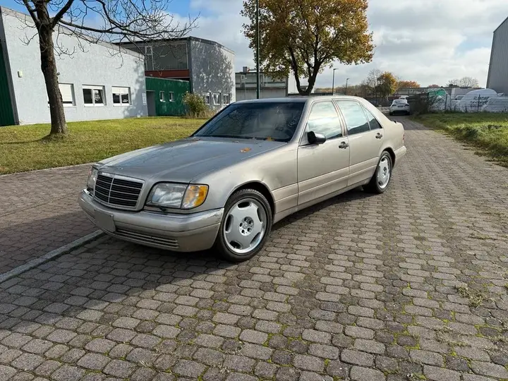 Mercedes-Benz S 320