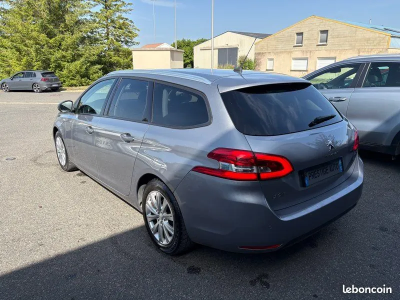 Peugeot 308 2018 photo 4