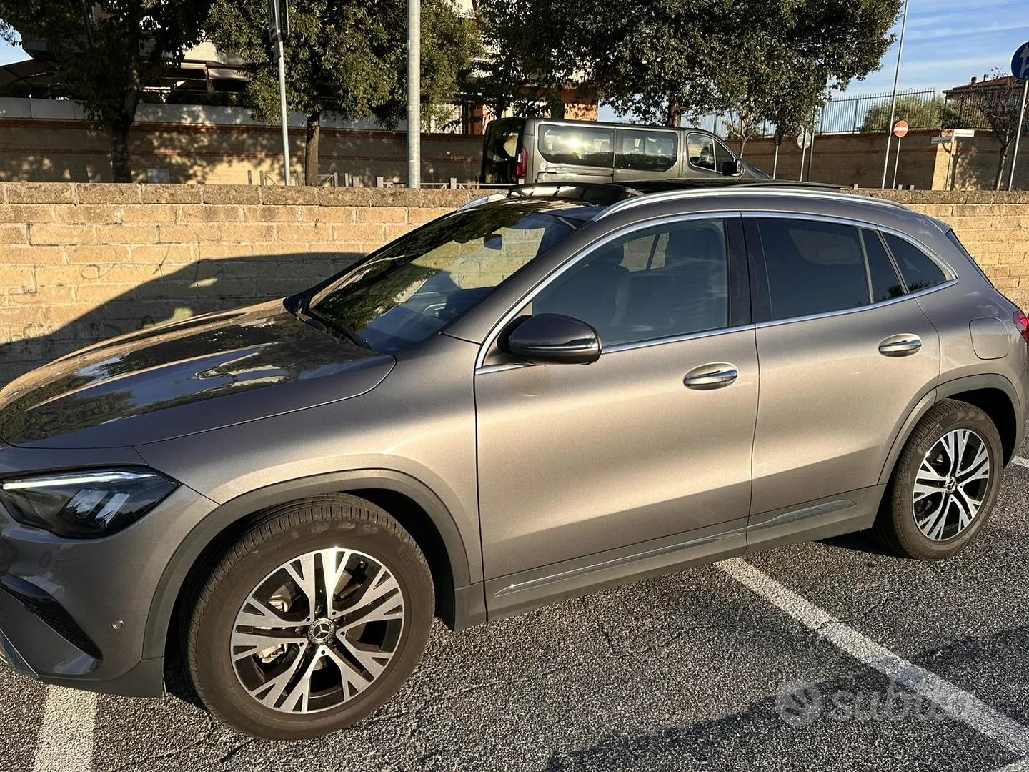 Mercedes-Benz Gla 2023 photo 2