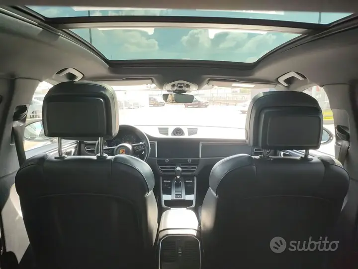 Porsche Macan 2024 photo 3
