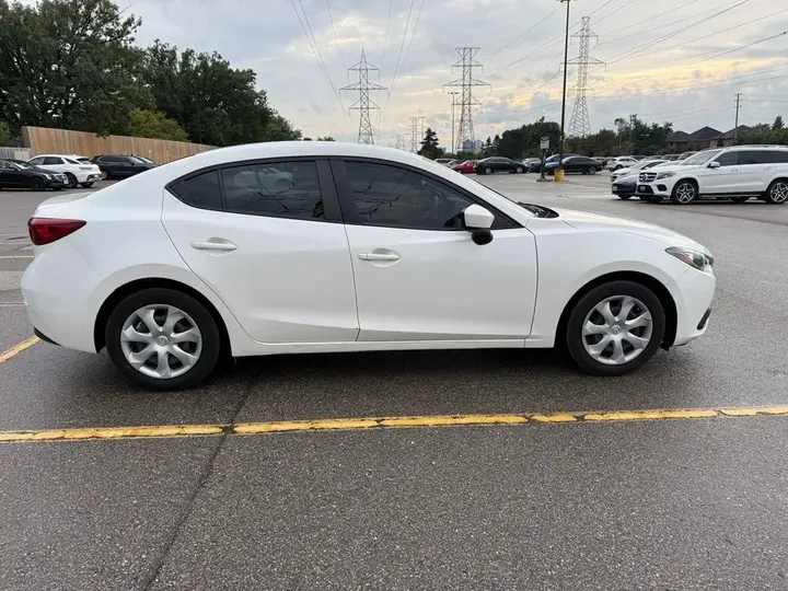 Mazda 3 2015 photo 4