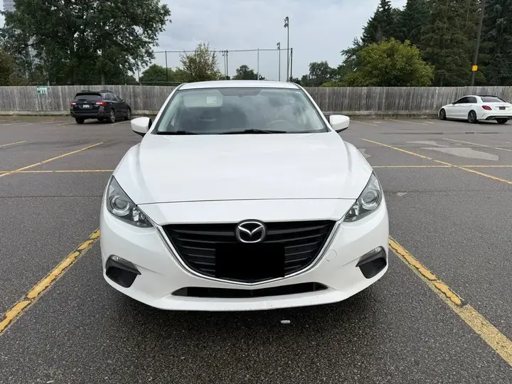 Mazda 3 2015 photo 2