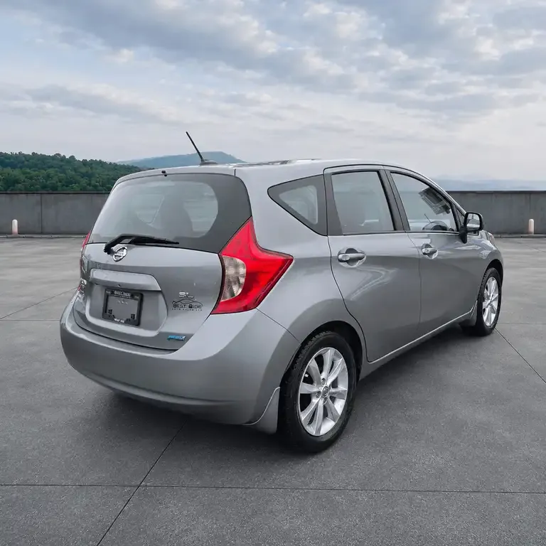 Nissan Note 2014 photo 4