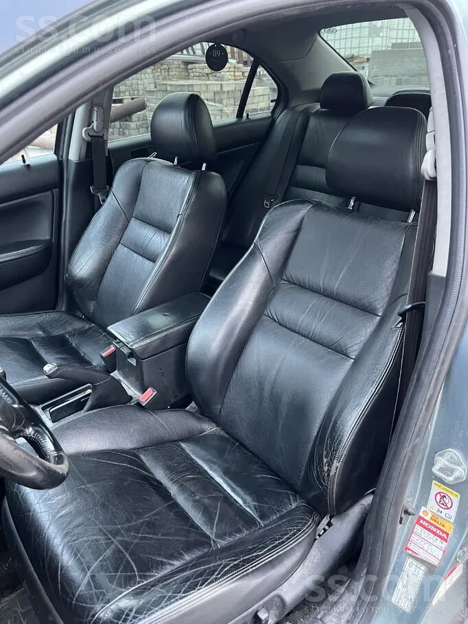 Honda Accord 2003 photo 3