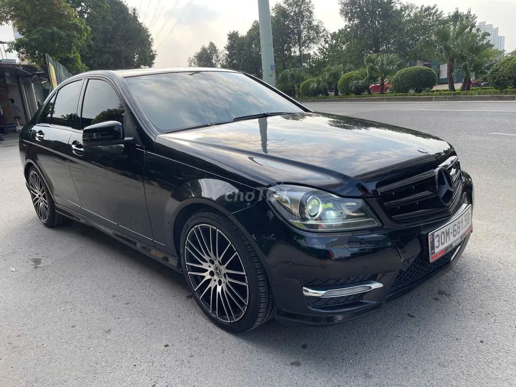 Mercedes-Benz C-Class 2012 photo 3