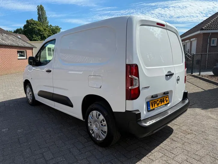Opel Combo 2021 photo 2