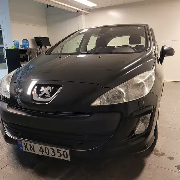 Peugeot 308 2008 photo 2