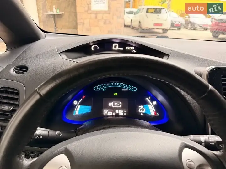 Nissan Leaf 2014 photo 4