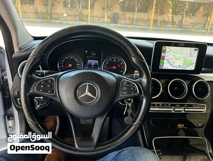 Mercedes-Benz C180 2016 photo 4