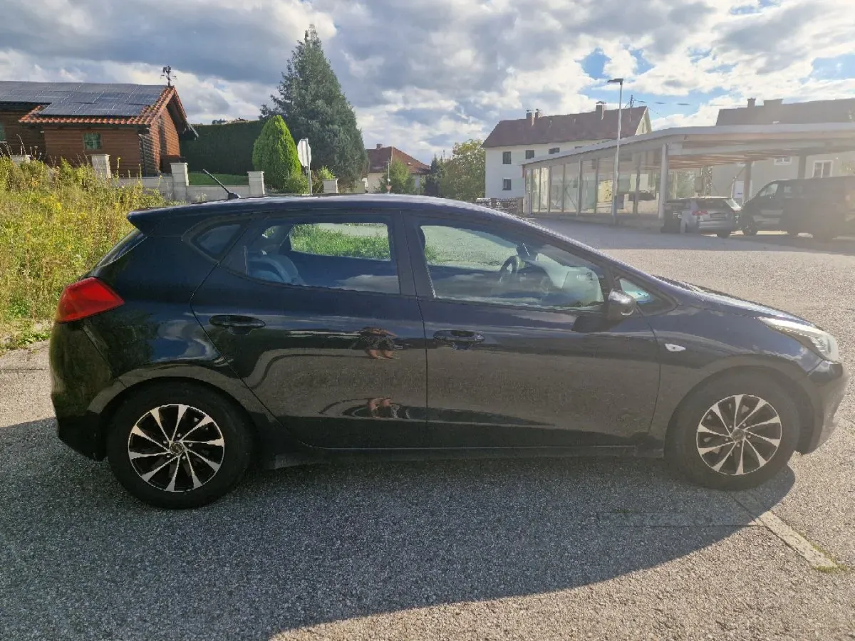 Kia Ceed 2013 photo 3