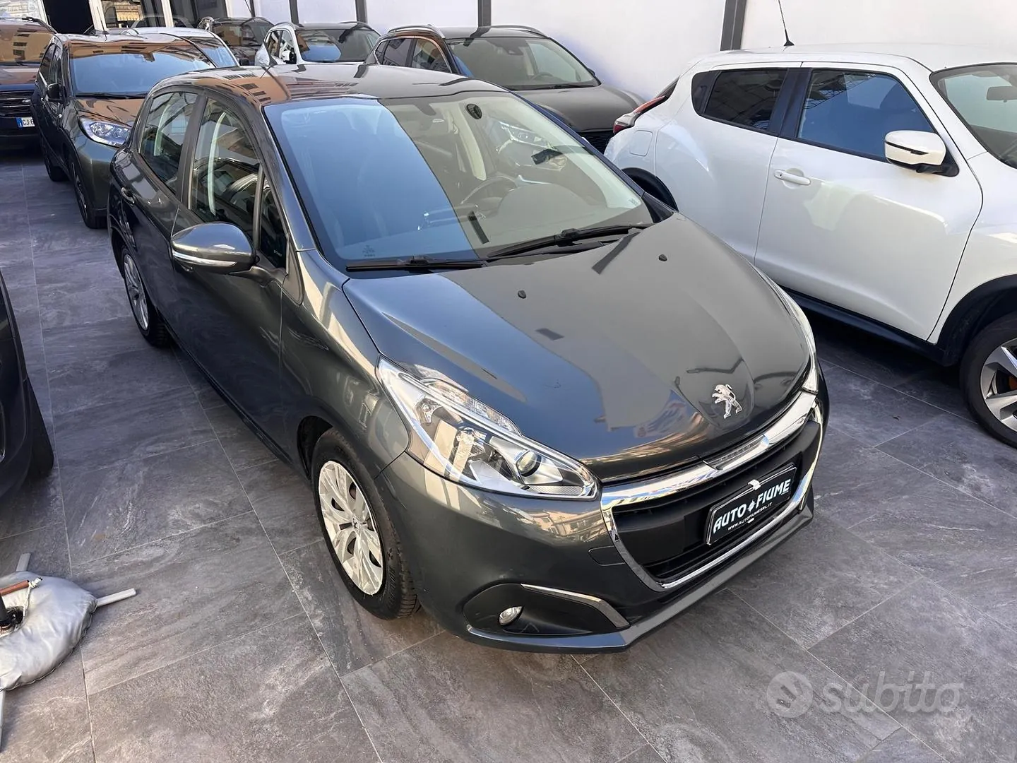 Peugeot 208 2016 photo 3