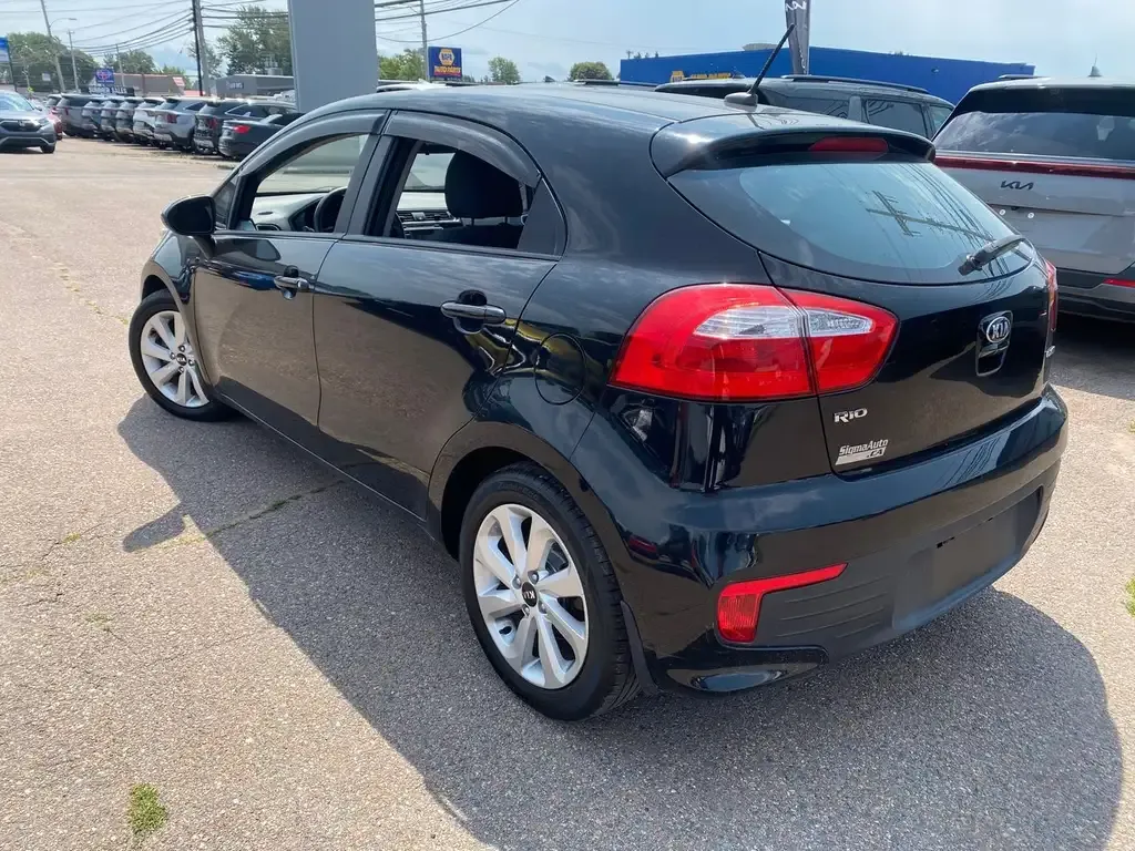 Kia Rio 2017 photo 5